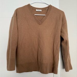Equipment Femme Cashmere V-Neck Sweater